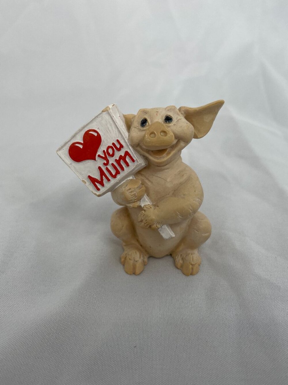 Vintage Holland Studios/Craft Collection Love You Mum Pig Figurine